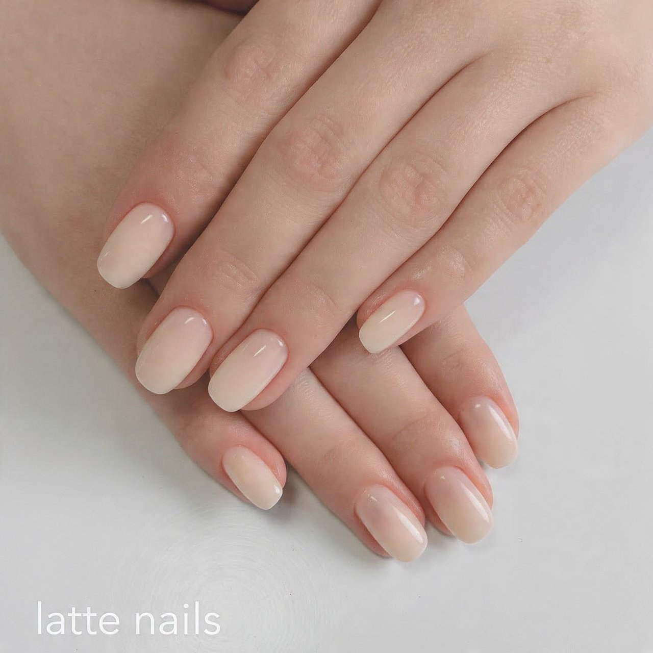 2 milky beige latte nails nature looks nails