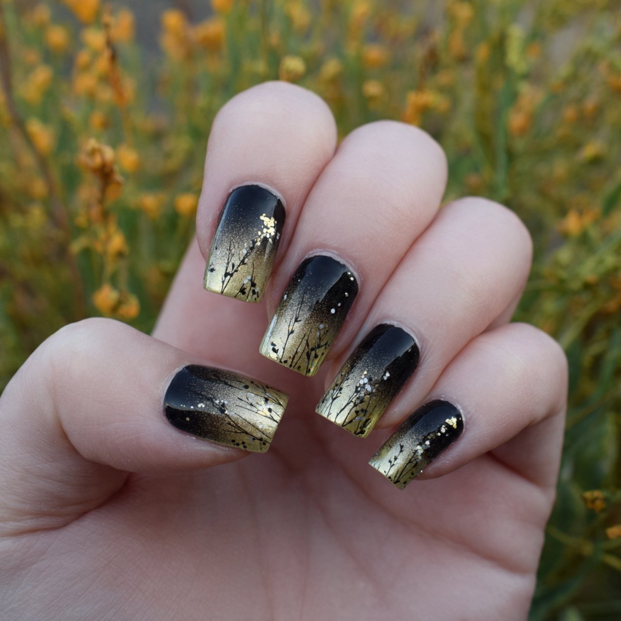black and gold ombre nails nature look nails