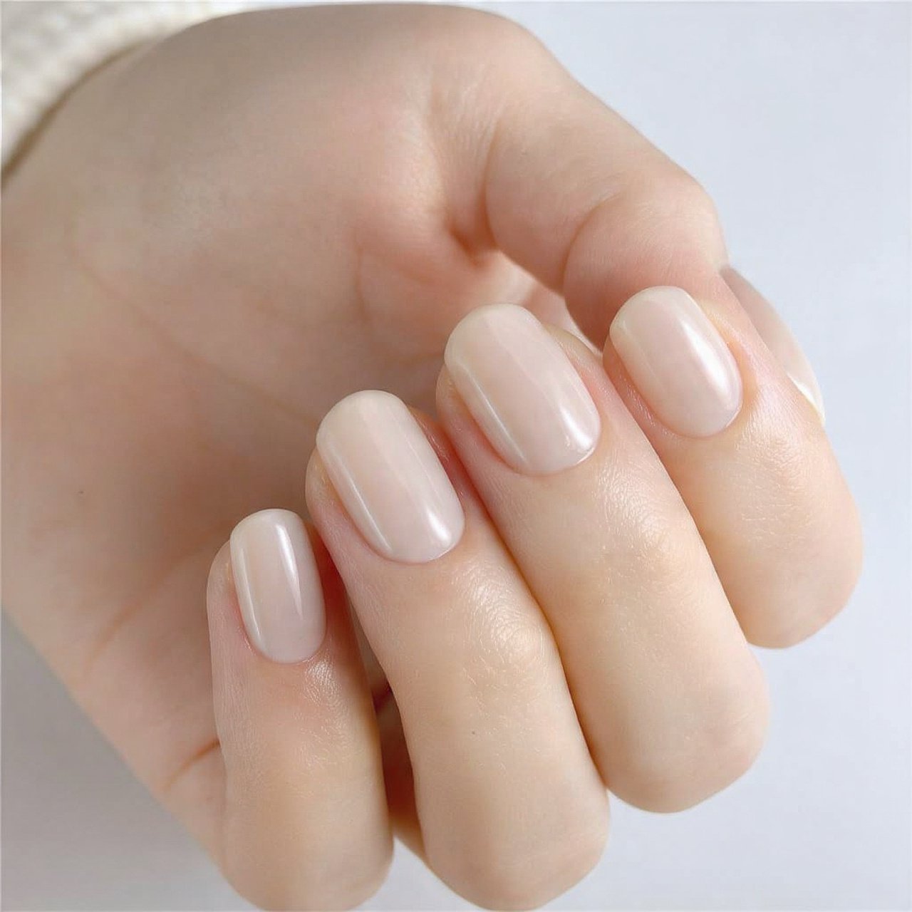 sheer barely there beige gloss nature looks nails