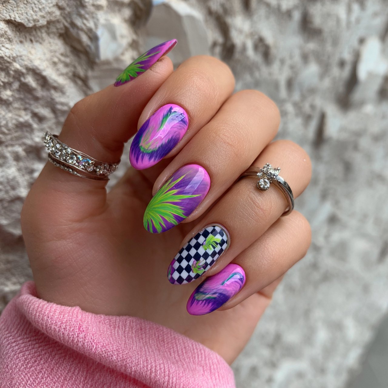 Short Nail Designs Y2K: 15 Trendy Ideas to Embrace the Nostalgic 2000s Aesthetic
