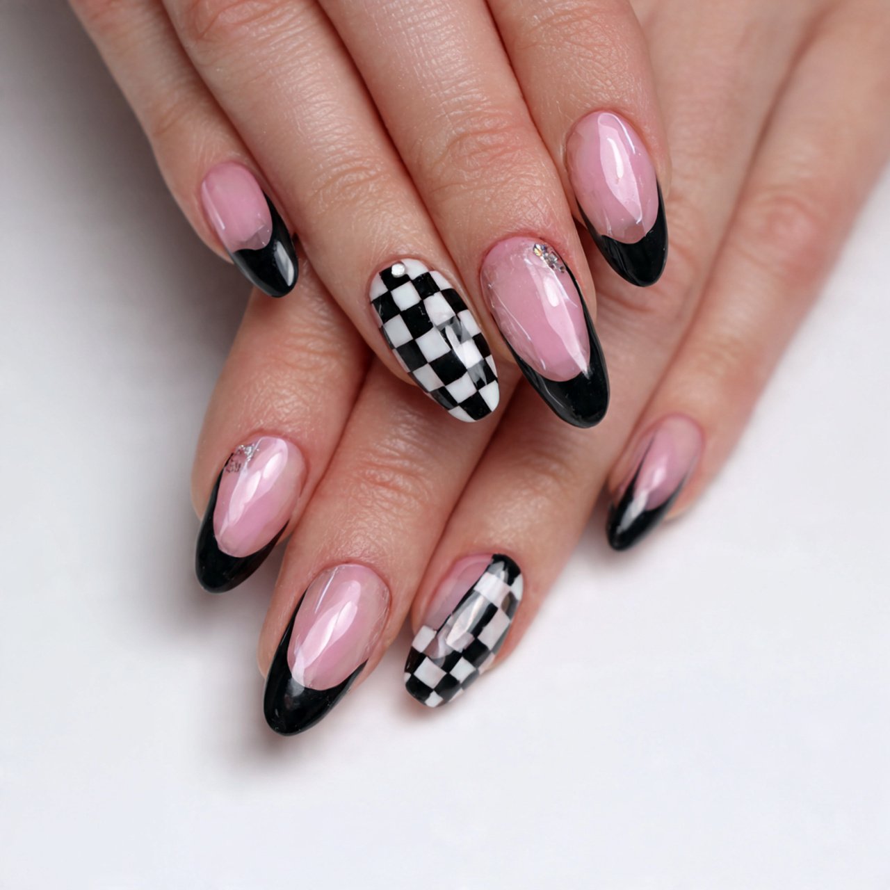 checker detail gel nails