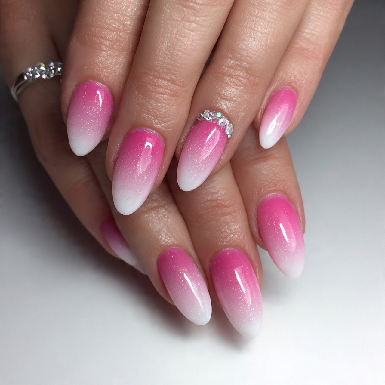 glossy pink and white ombre nails nature looks nai 1