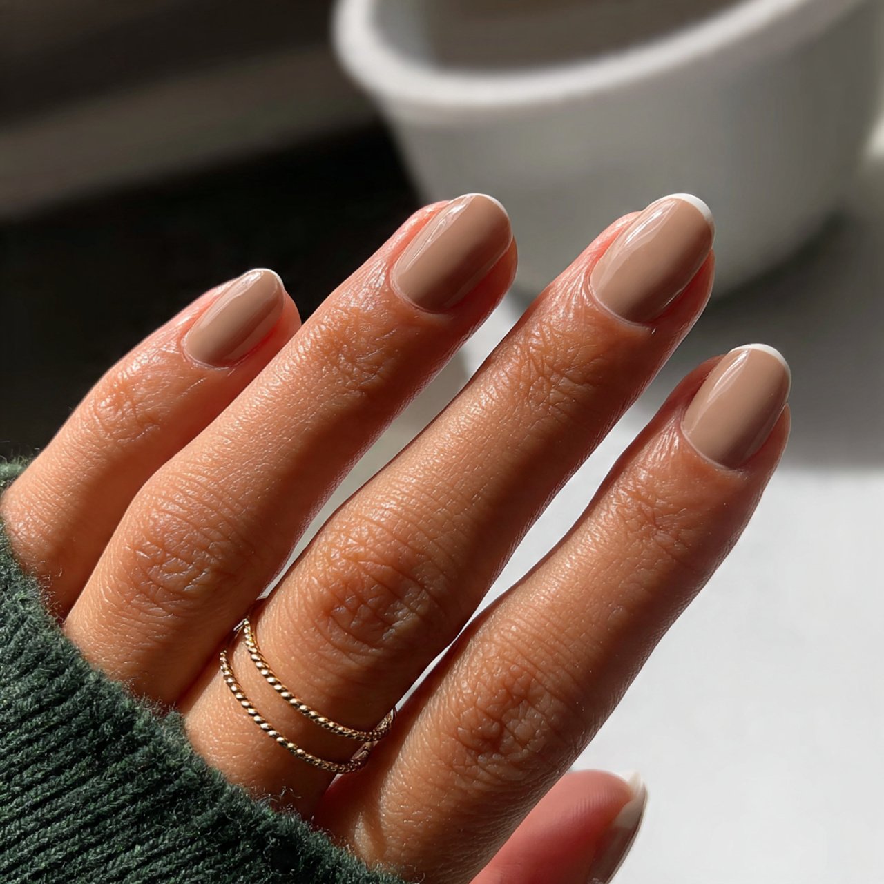 latte beige cream one color chic nature look nails