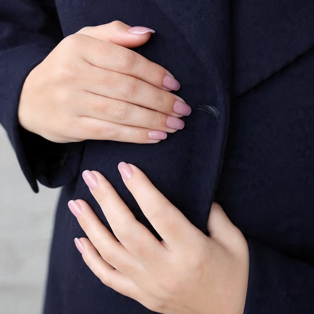 navy glazed pearl topcoat attractive look nails