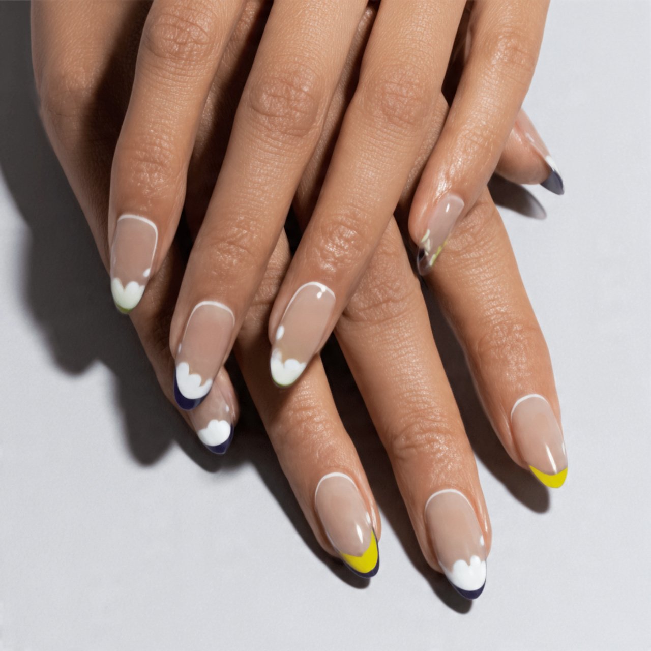 peachy with polka dotshottest nails