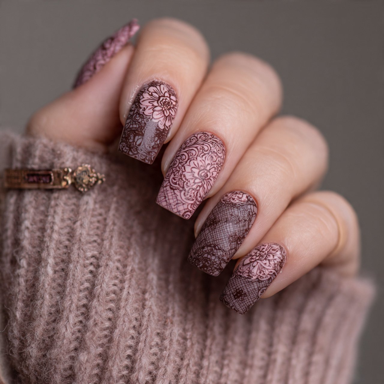 pink and brown lace inspired nails supper nails