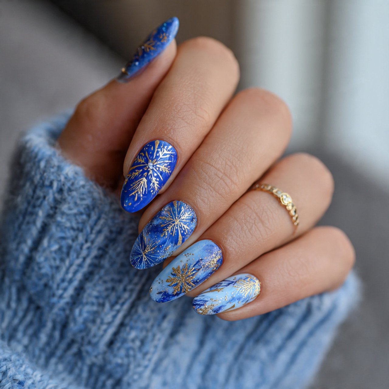 Blue Christmas Nails: 15 Elegant, Festive Designs That Still Feel Chic