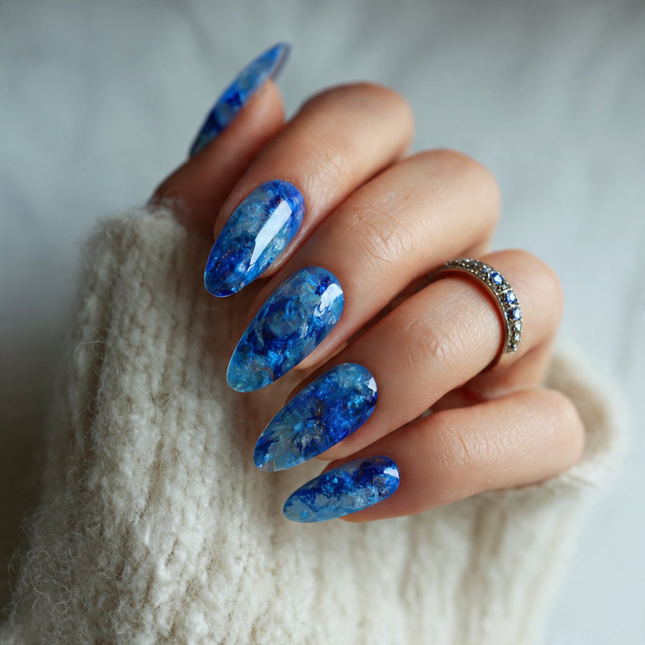 blue jelly nails 4