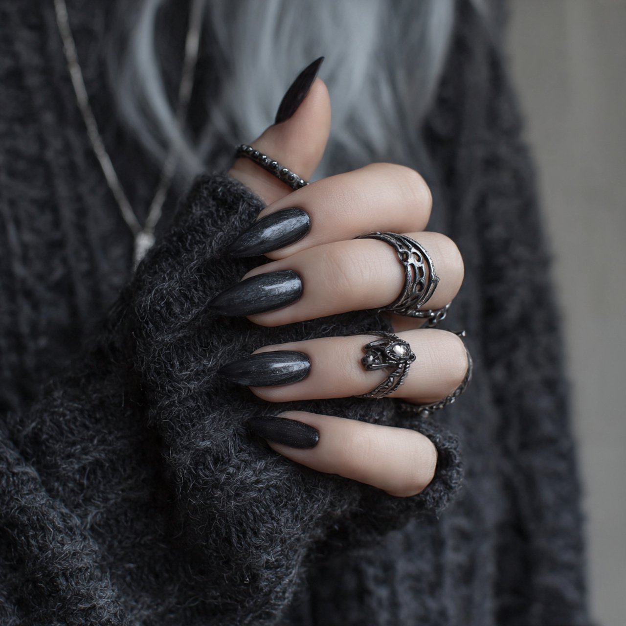 Dark Nails: That Look Chic, Modern, and Salon-Worthy