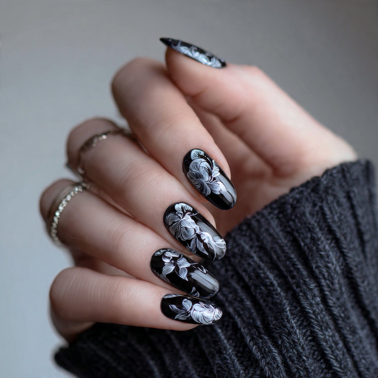 negative space side swipe work nails