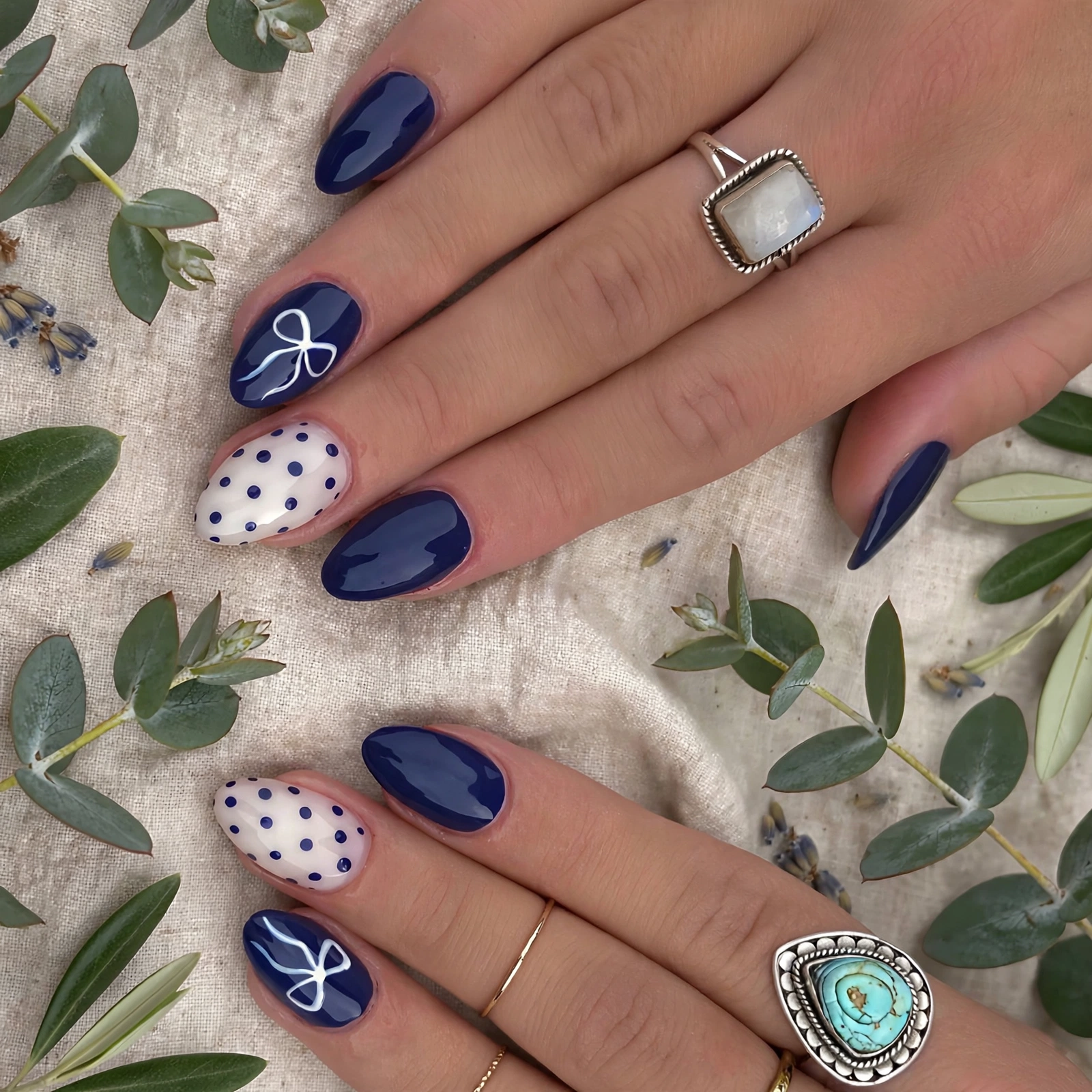 Navy Blue Nails: A Polished, Versatile Manicure for Every Season