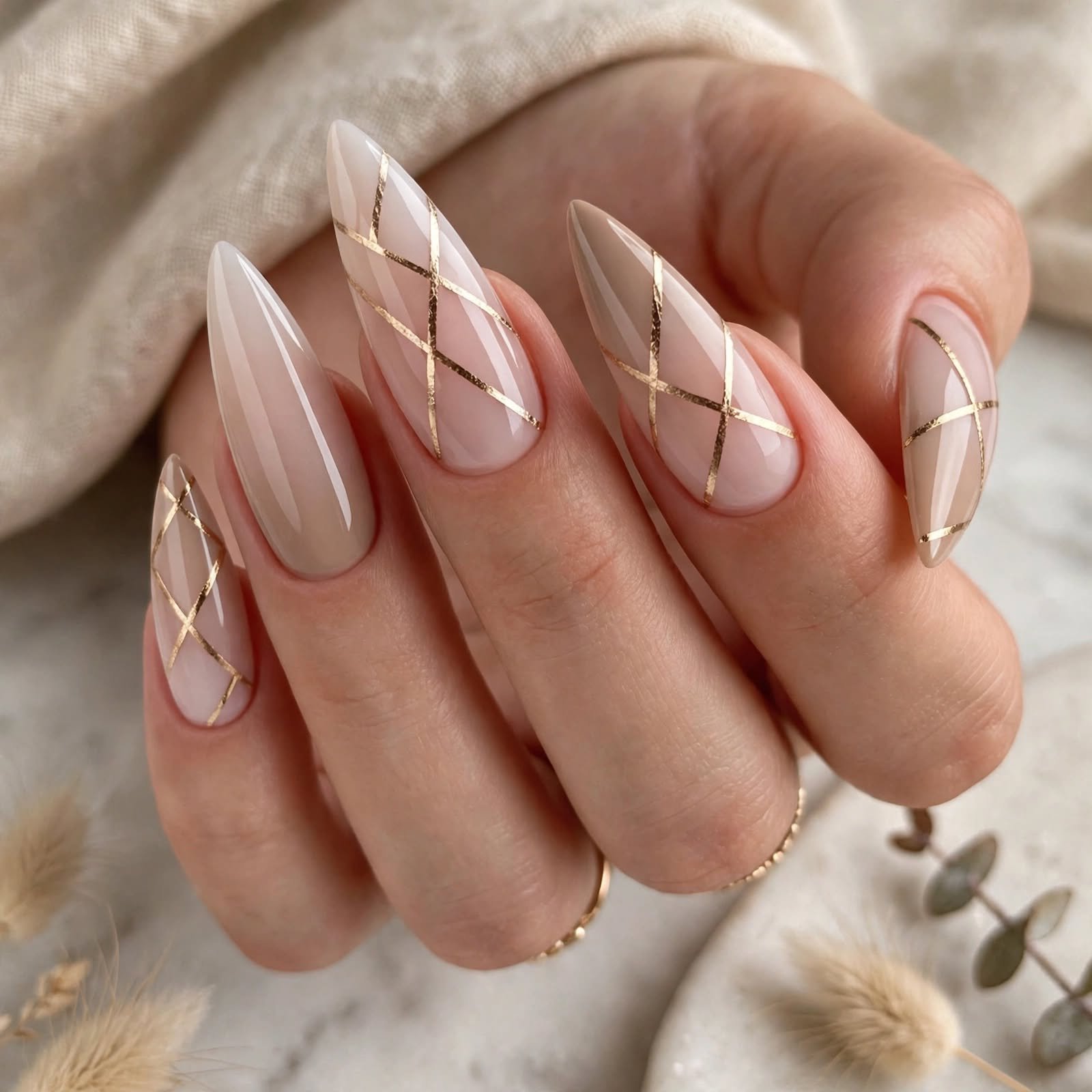 Luxury Minimal Gold Chrome Nails: Elegant Modern Designs for Timeless Salon Style