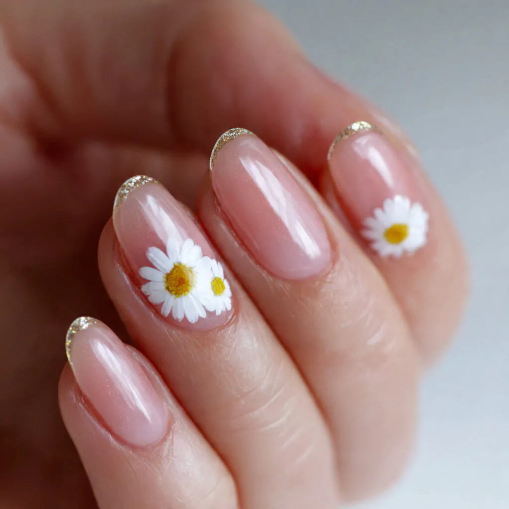 Cute Nails Ideas: 15 Salon-Tested Designs That Look Adorable, Clean, and Easy to Wear 5 daisy accent nails one flower only natural 1