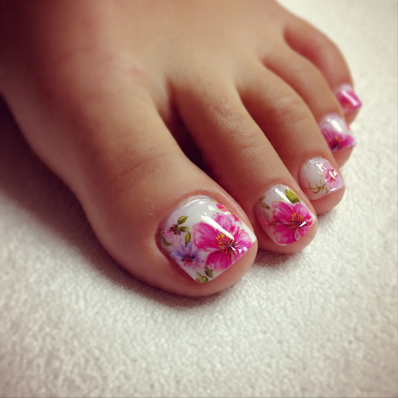 Toe Nail Designs: That Look Polished, Stylish, and Easy to Wear 2 milky white toe nail designs 1