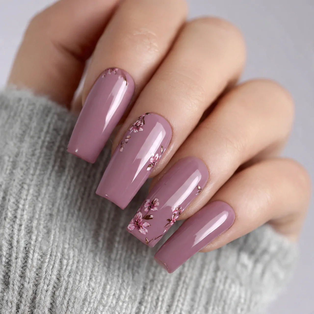 Press-On Nails: 15 Chic, Wearable Designs That Look Salon-Finished 10 velvet mauve press on nails nature look nails