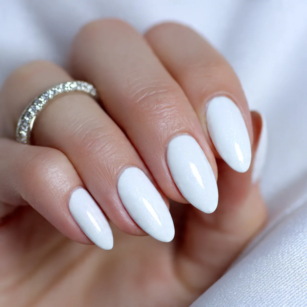 White Nails Ideas: 15 Chic Designs That Always Look Fresh 5 white almond nails pretty nails
