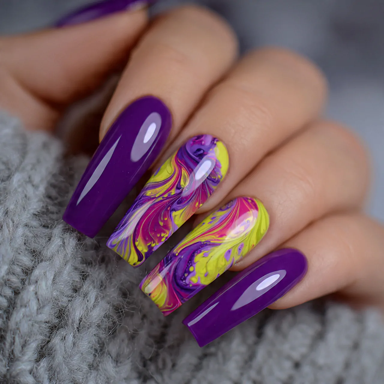 Idee Unghie Gel Semplici: 15 manicure eleganti, facili da portare e sempre curate 12 glazed delicato nails