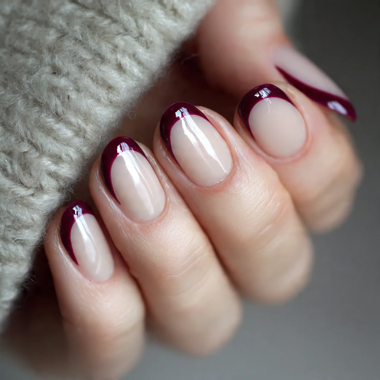nails with maroon outline tips nails